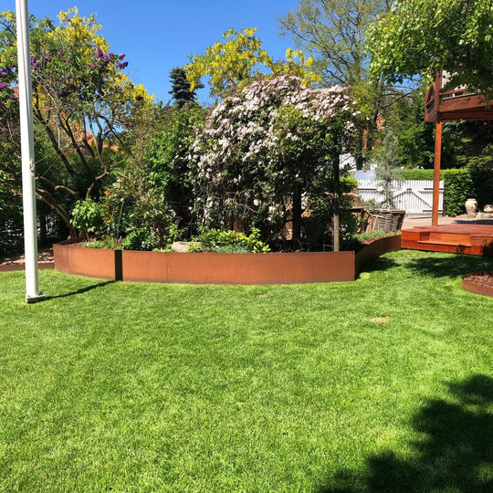 Borderrand van 3 mm cortenstaal