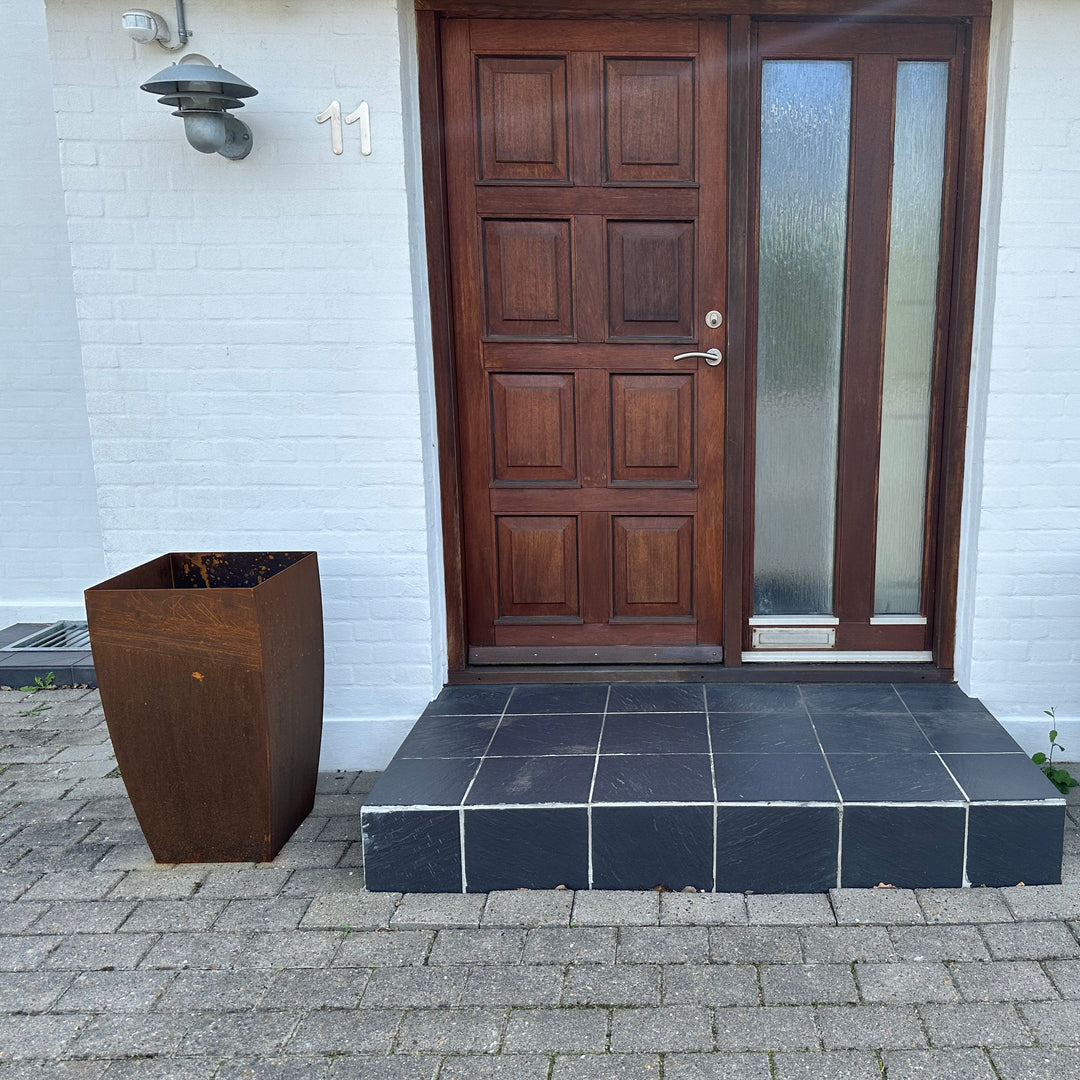 Conische plantenbakken