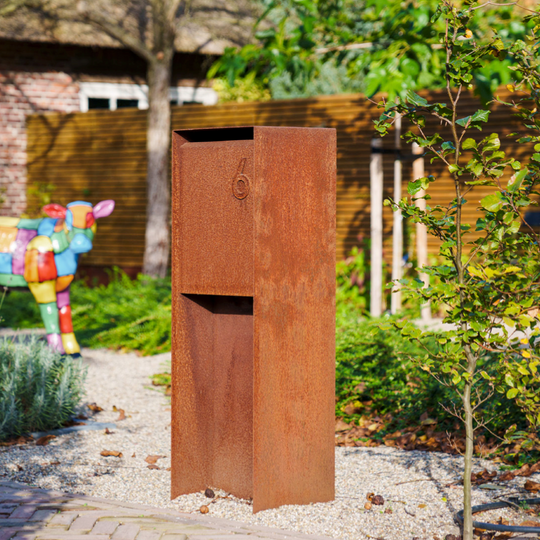 Brievenbus van cortenstaal, design