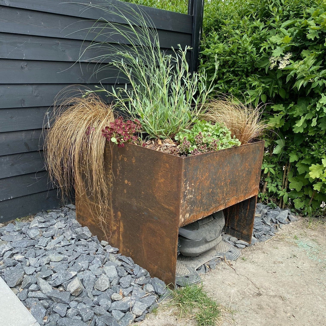 Overkapping voor robotmaaier