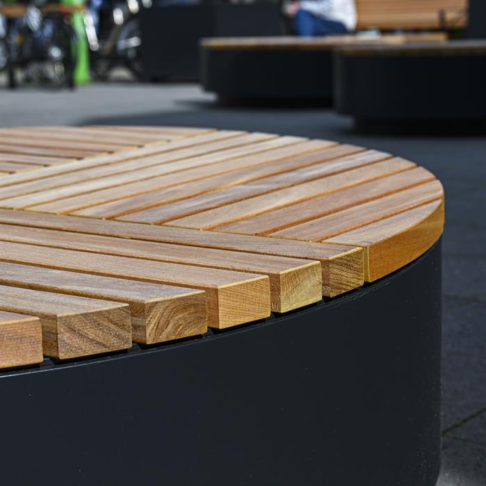 Vierkante bank/platform van gepoedercoat staal