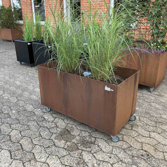 Plantenbak met wielen