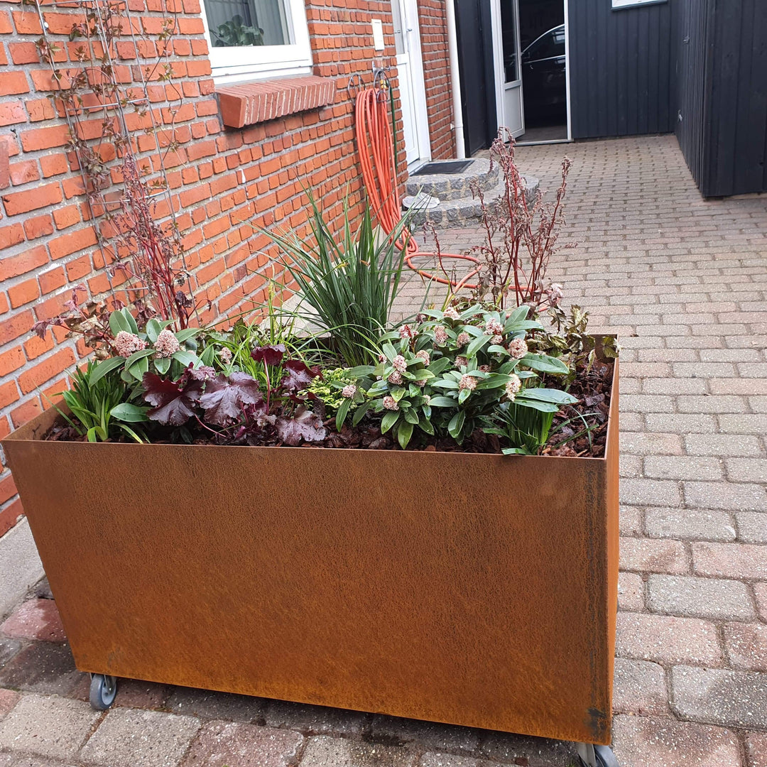 Plantenbak met wielen