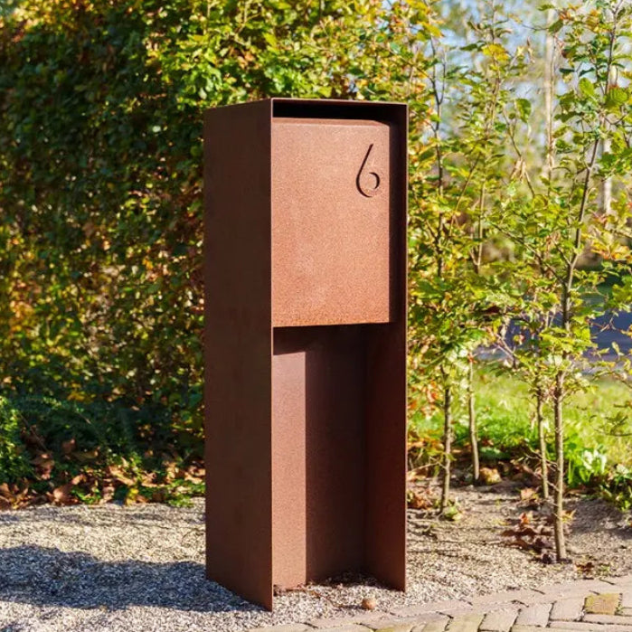 Brievenbus van cortenstaal - design model