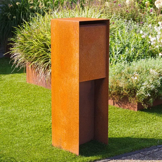 Brievenbus van cortenstaal - design model