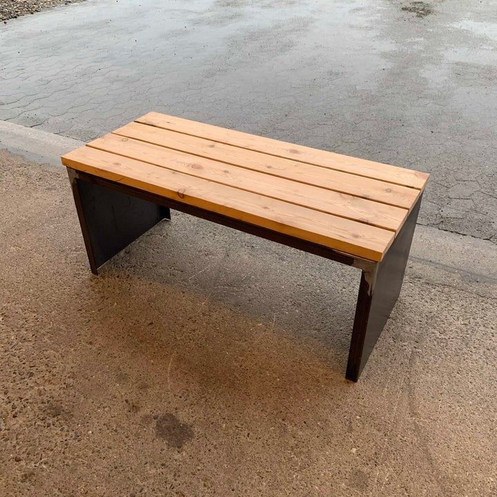 Bank van cortenstaal