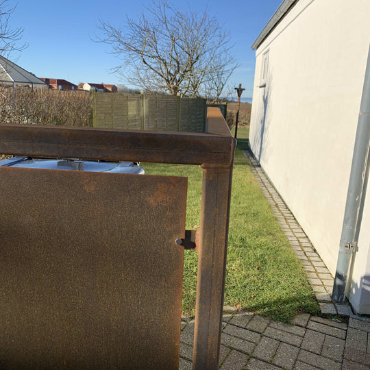 Afvalcontainerafscherming van cortenstaal - zwaar ontwerp